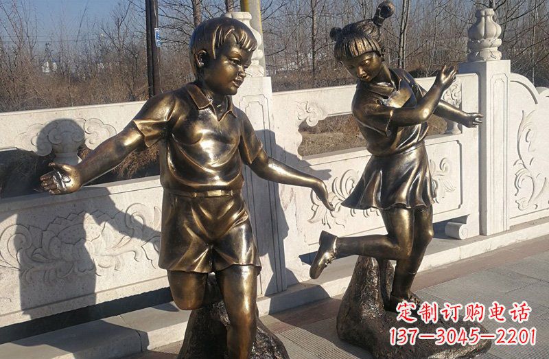成都踢毽子的儿童铜雕 (2)