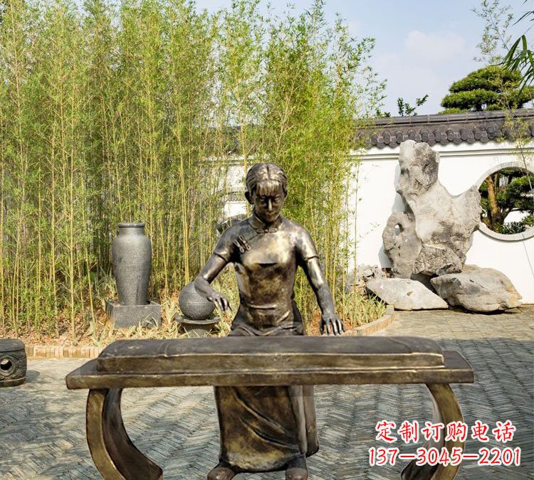 成都铜雕弹古筝人物
