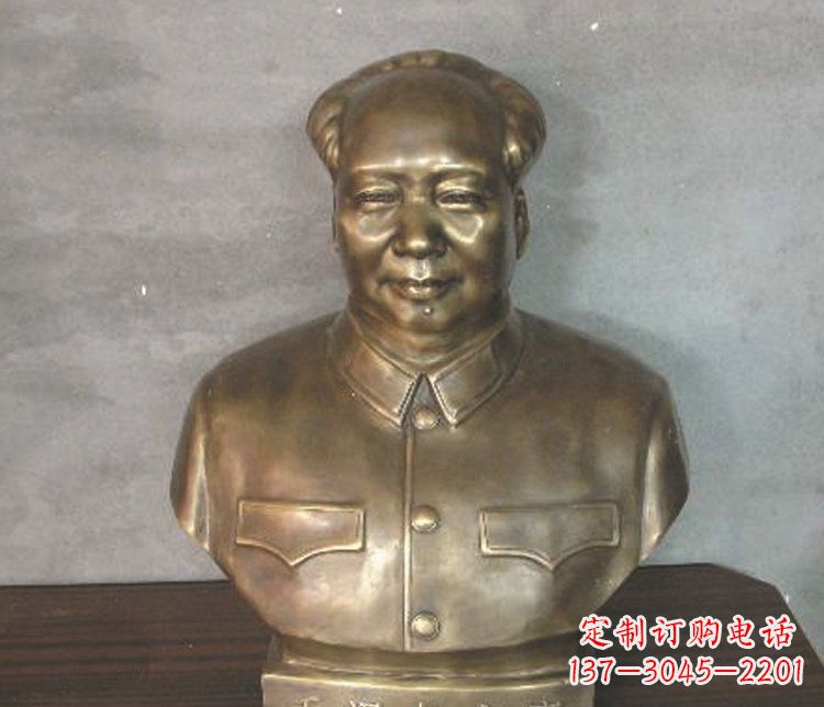 成都铜雕广场纪念伟人毛主席雕塑