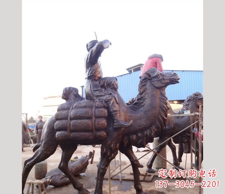 成都铜雕广场骑骆驼雕塑