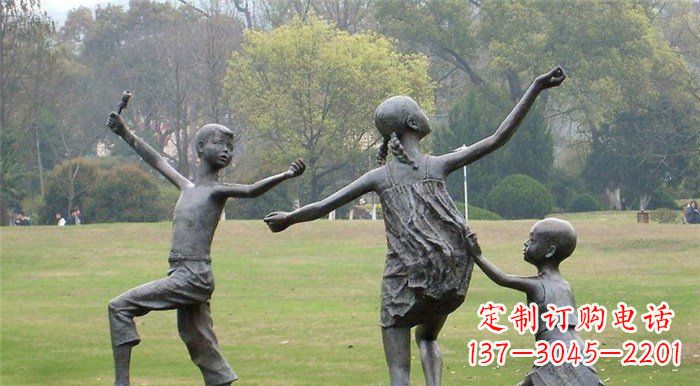 成都玩耍的儿童公园人物铜雕