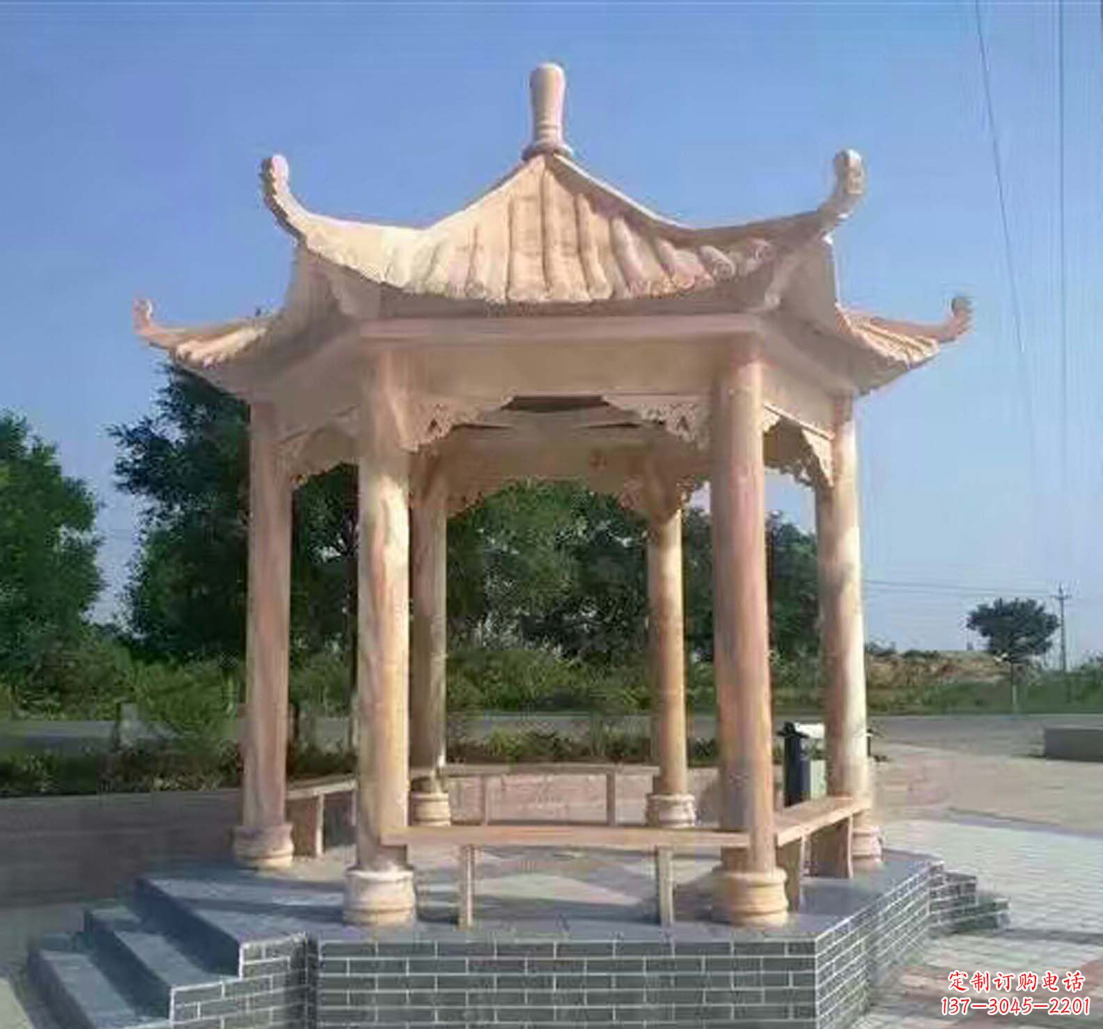 成都晚霞红公园景观凉亭