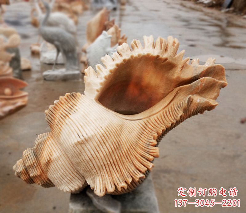 成都晚霞红海螺石雕广场景观雕塑