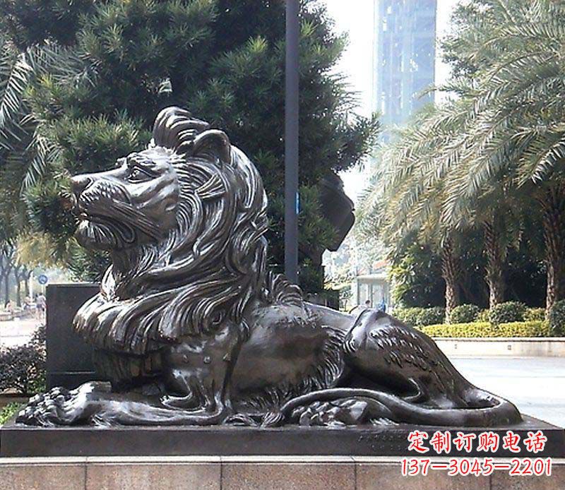 成都卧着的西洋狮看门狮子铜雕