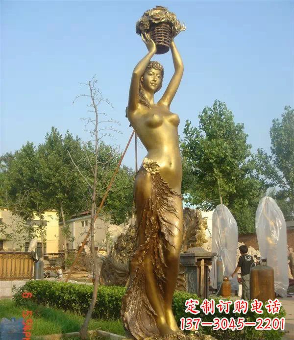 成都西方美女公园人物铜雕 (2)