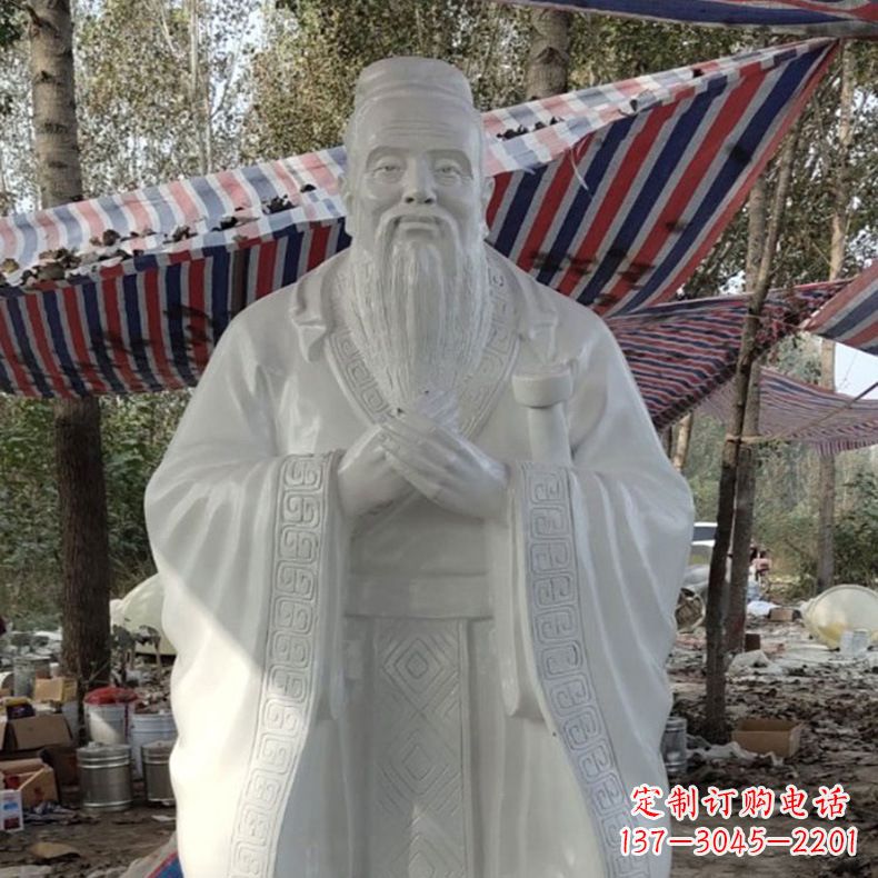 成都校园孔子雕像