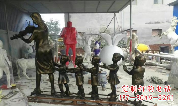 成都校园老师和儿童铜雕