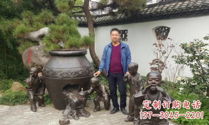 成都园林司马光砸缸铜雕 (2)