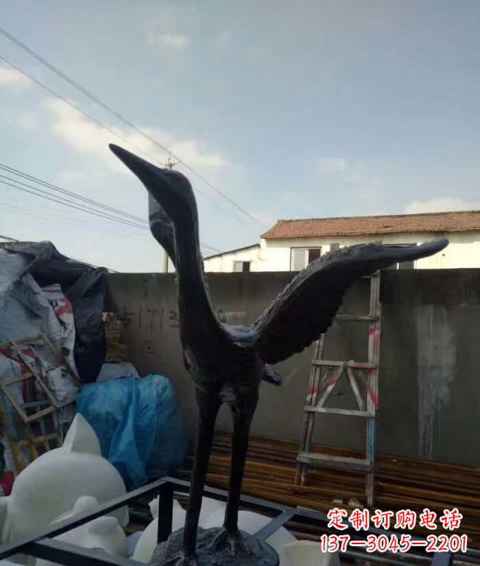 成都展翅仙鹤铜雕 (2)