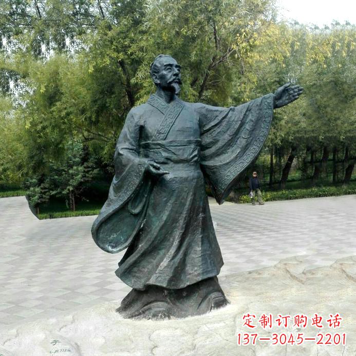 成都中国历史名人战国时期儒家学派的代表人物荀子铜雕像