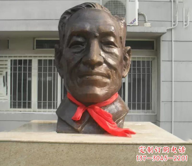 成都朱宪彝校园名人头像铜雕
