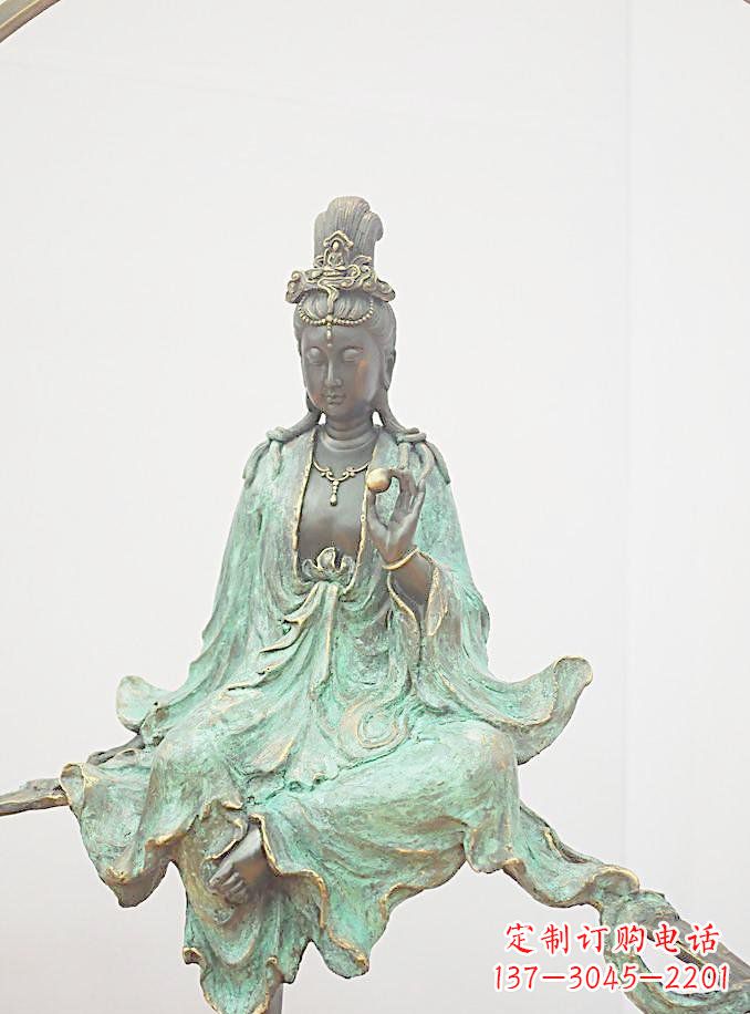成都铸铜观自在观音雕像